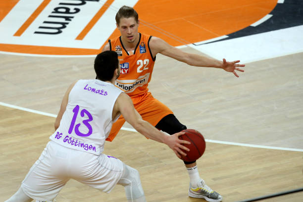 来更好的季 来更好的季